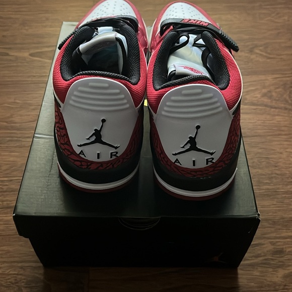 Air Jordan Legacy 312 Low. Only worn twice - Picture 4 of 8